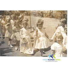 Lobith bruidjes 1965 Coll. A Dukkerhof